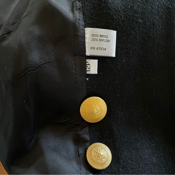 Stunning black wool coat size 12P - Picture 14 of 14